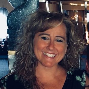 Meet your Posher, Lori